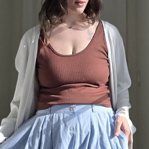 Rust Ribbed Cropped Tank - Picture 2 of 5